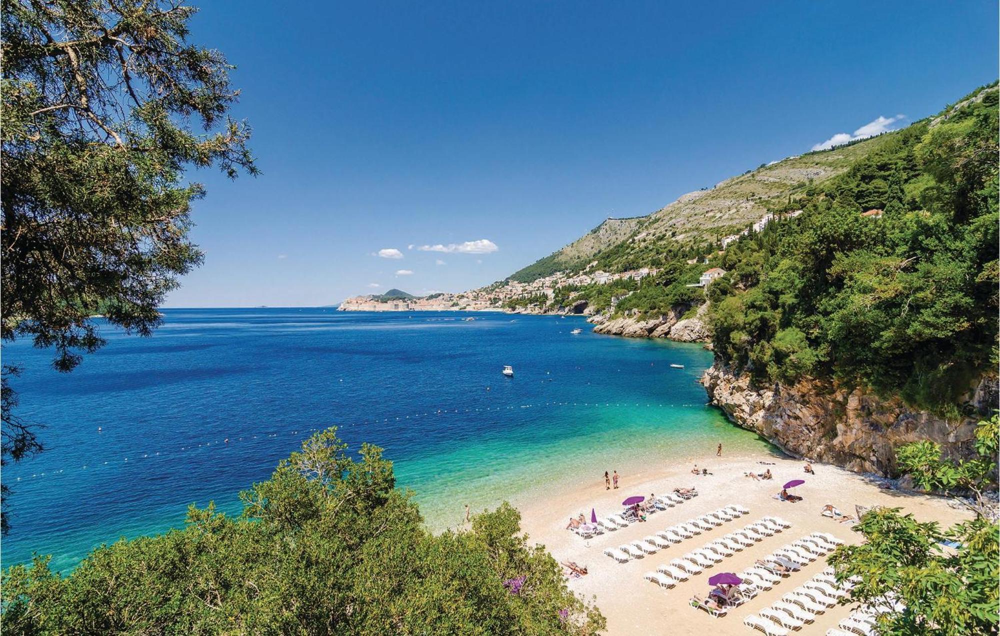 Nice Apartment In Dubrovnik With Kitchen ภายนอก รูปภาพ
